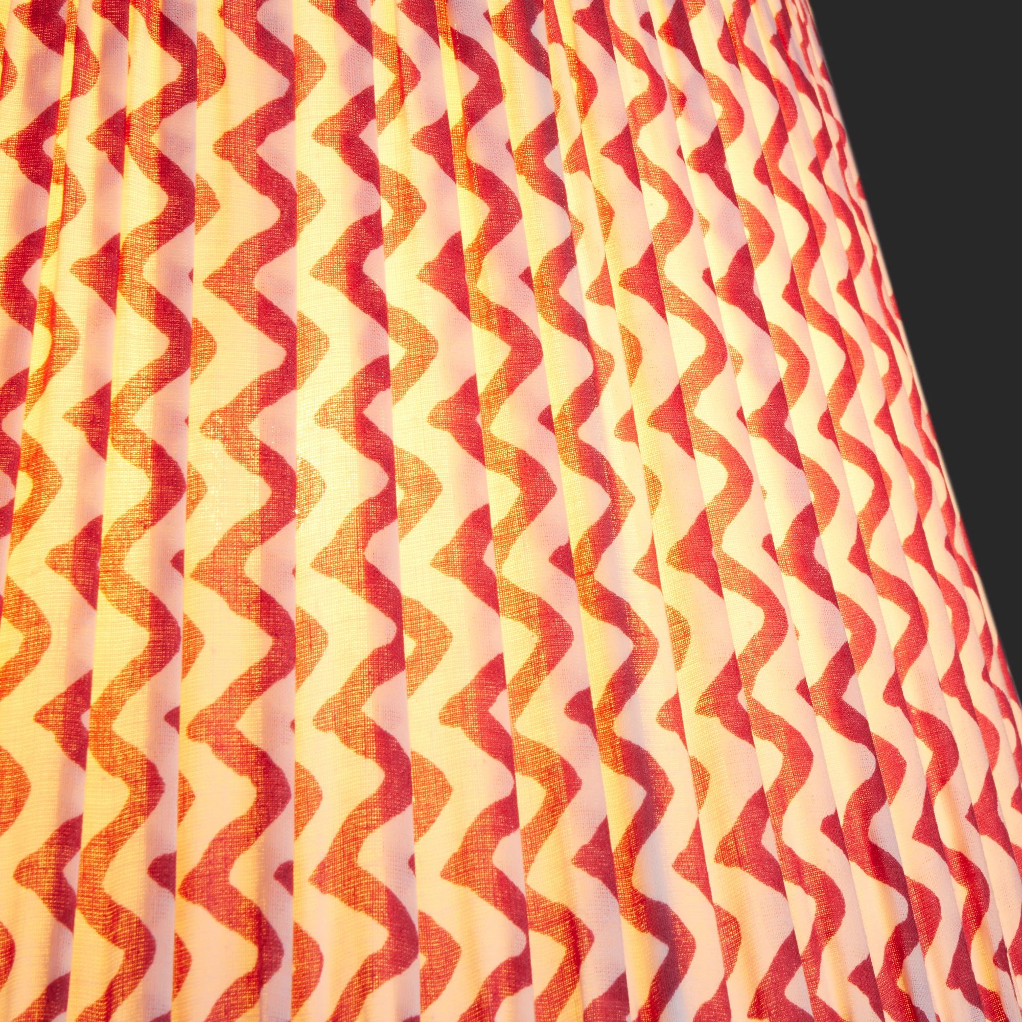 10 inch empire shade in crimson chevrons with crimson tape - Image 3