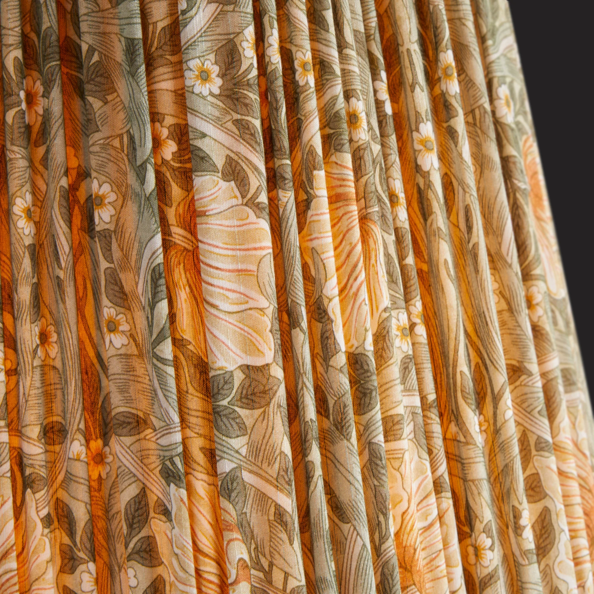 12 inch scalloped tall tapered shade in bayleaf & manilla silk pimpernel by morris & co - Image 3