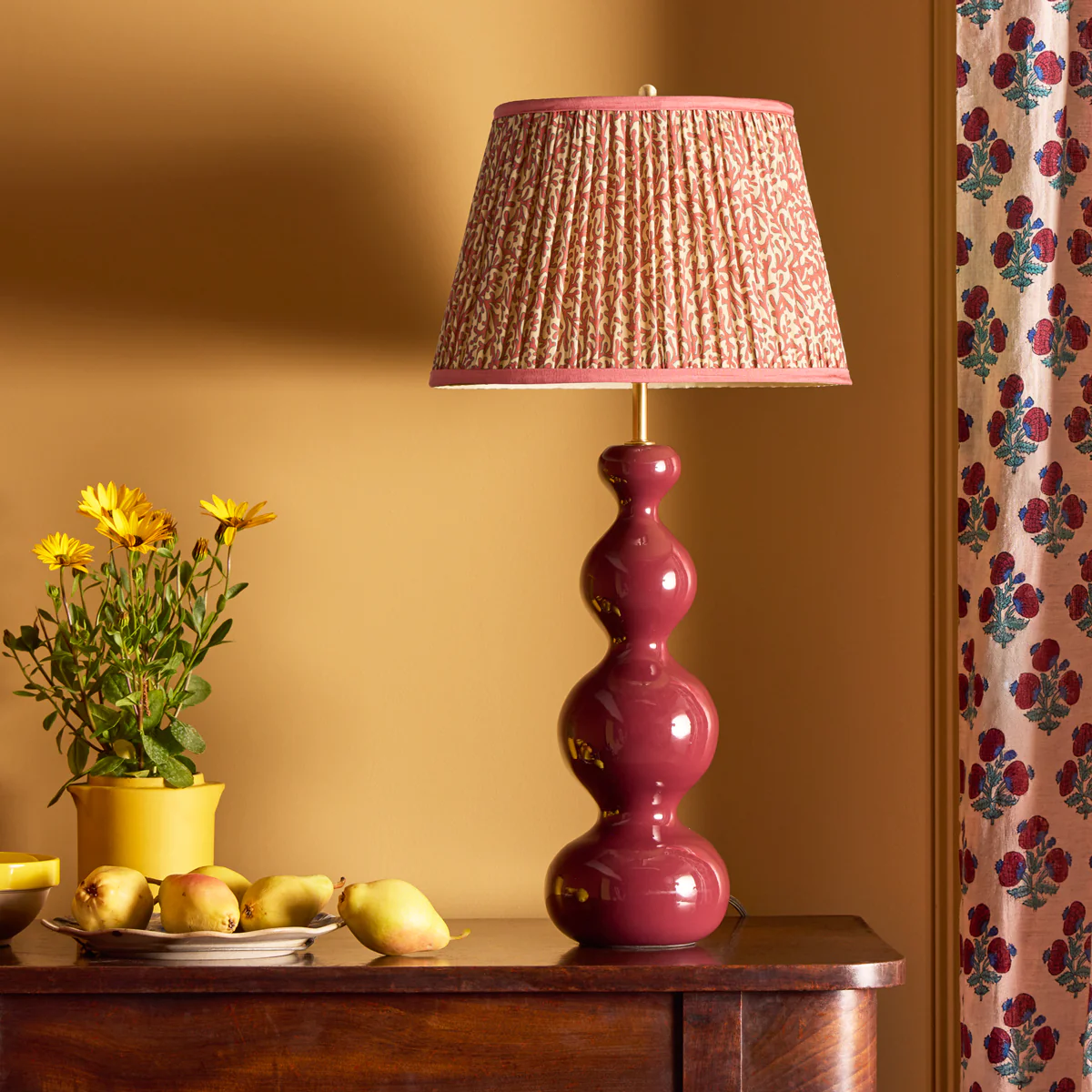 12 inch straight empire reversible gimbal shade in red aqua Tuffley gathered cotton by GP & J Baker - Image 5