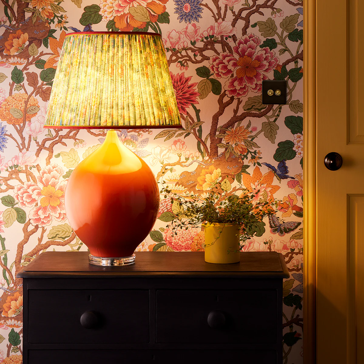 12 inch straight empire shade in emerald Little Magnolia linen by GP & J Baker - Image 5