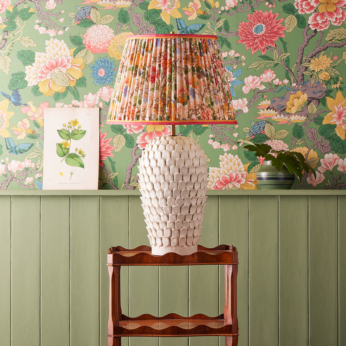 20 inch straight empire shade in original Little Magnolia linen by GP & J Baker - Image 4