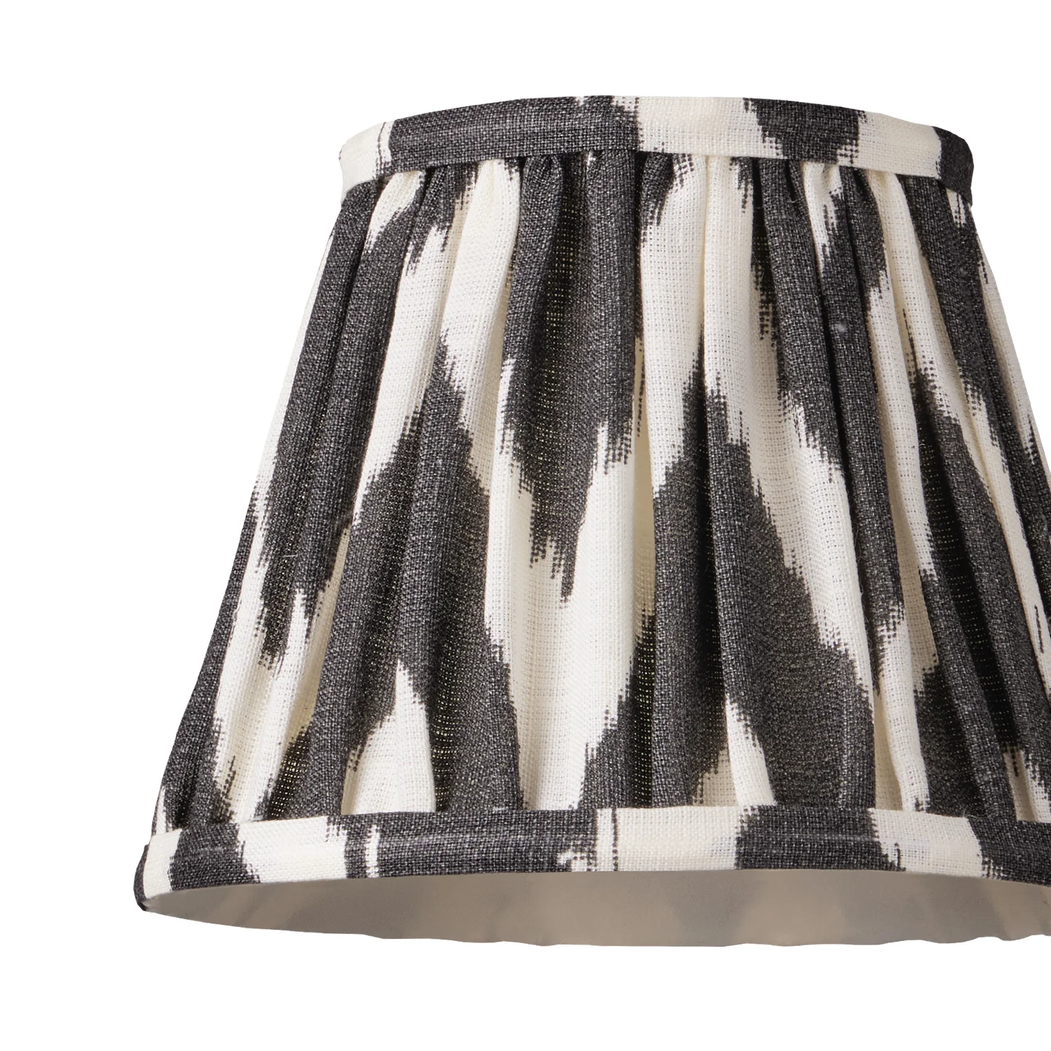 7 inch pendant lamp shade in ikat printed zig-zag black linen - Image 2