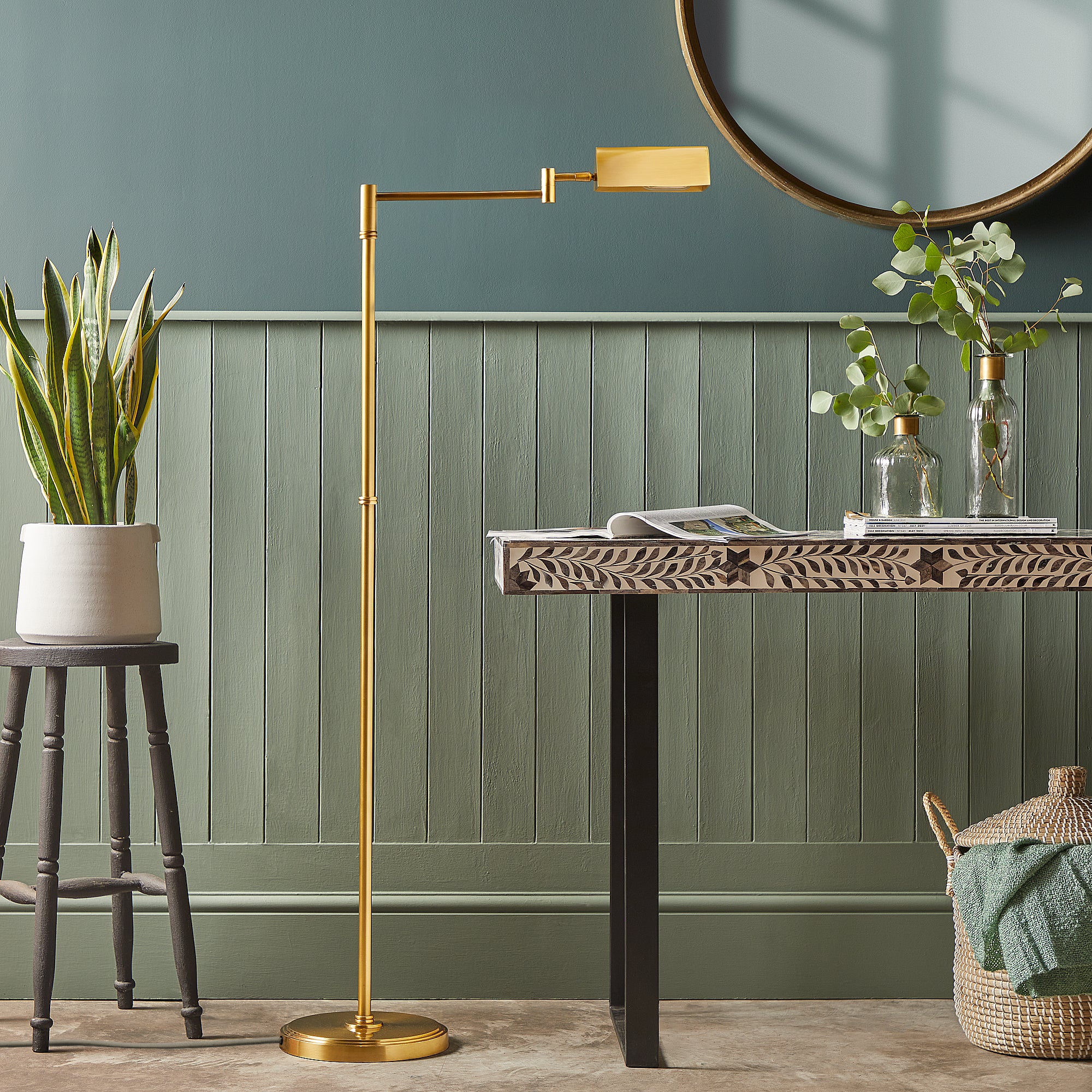 Aesop floor lamp in antiqued brass - Image 2