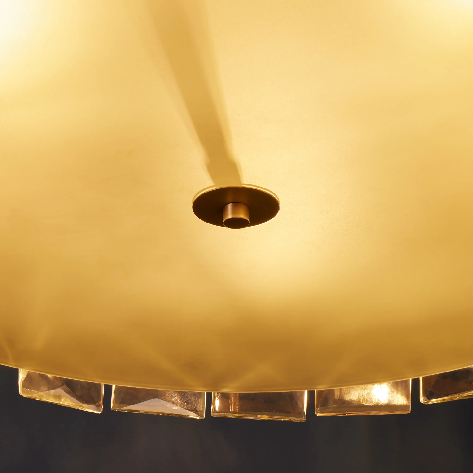 Conchita chandelier in prismatic glass and antiqued brass - Image 4