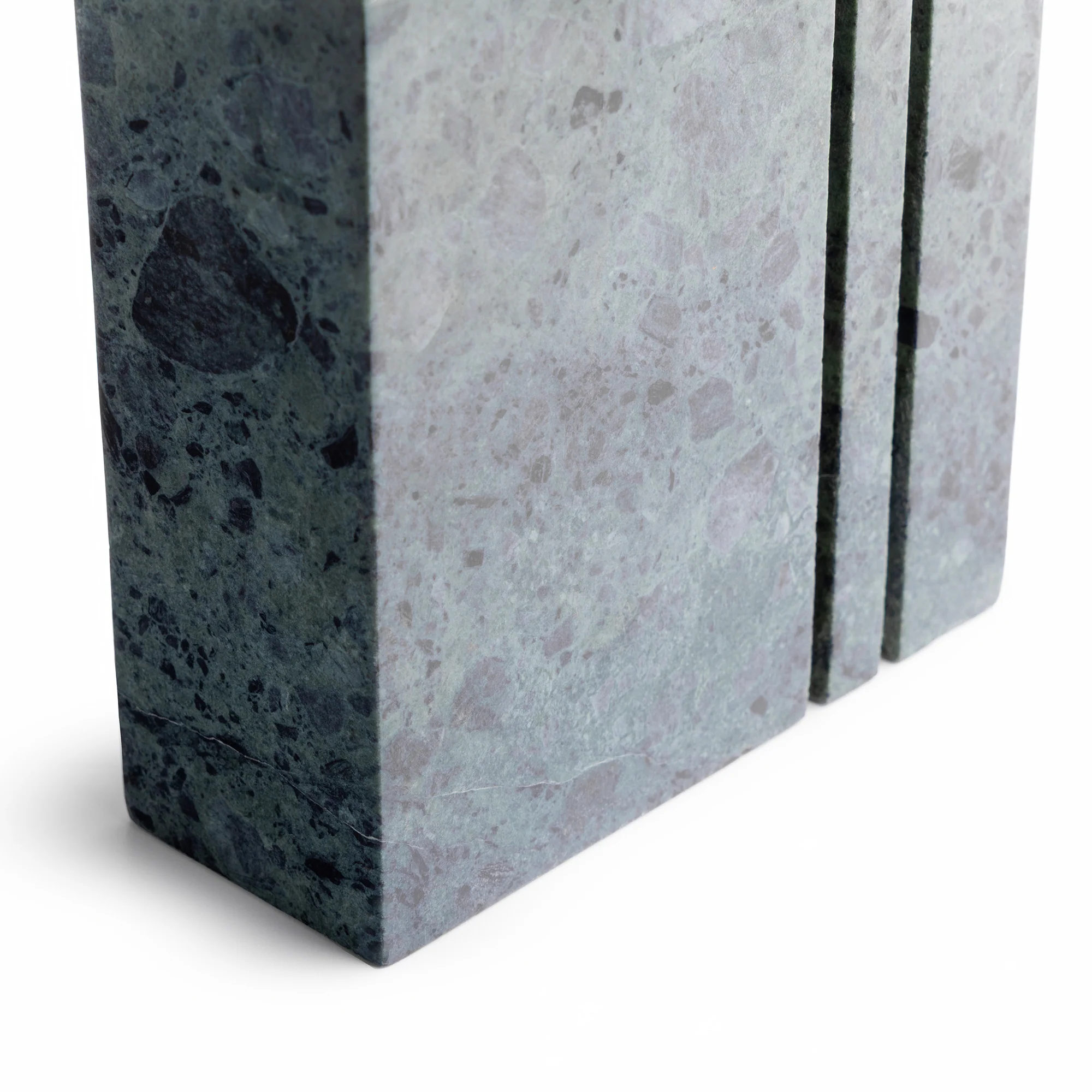 Criss Cross cordless table lamp in green marble - Image 5