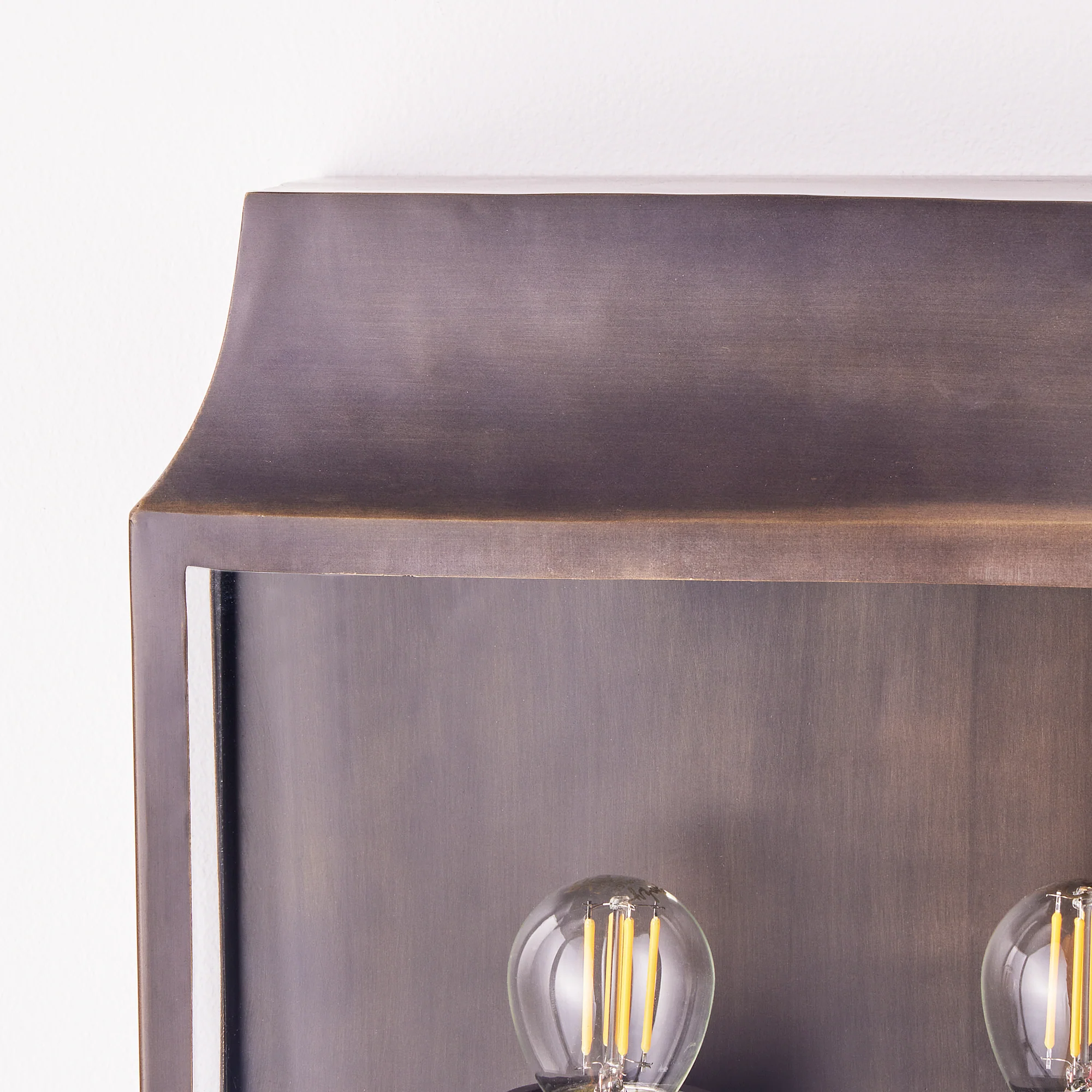 Double Crail wall sconce in bronze - Image 9