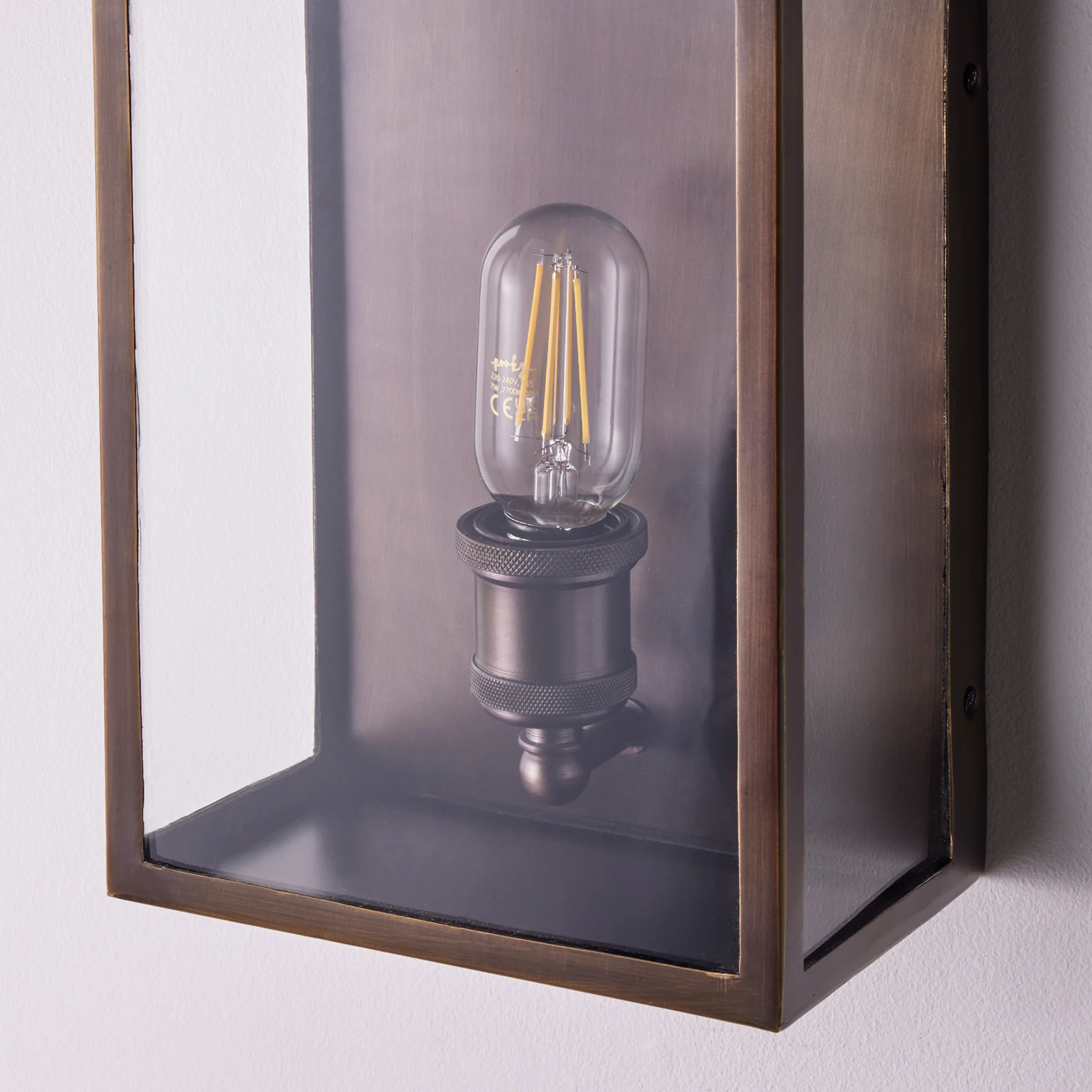 Hastings wall sconce in bronze - Image 7