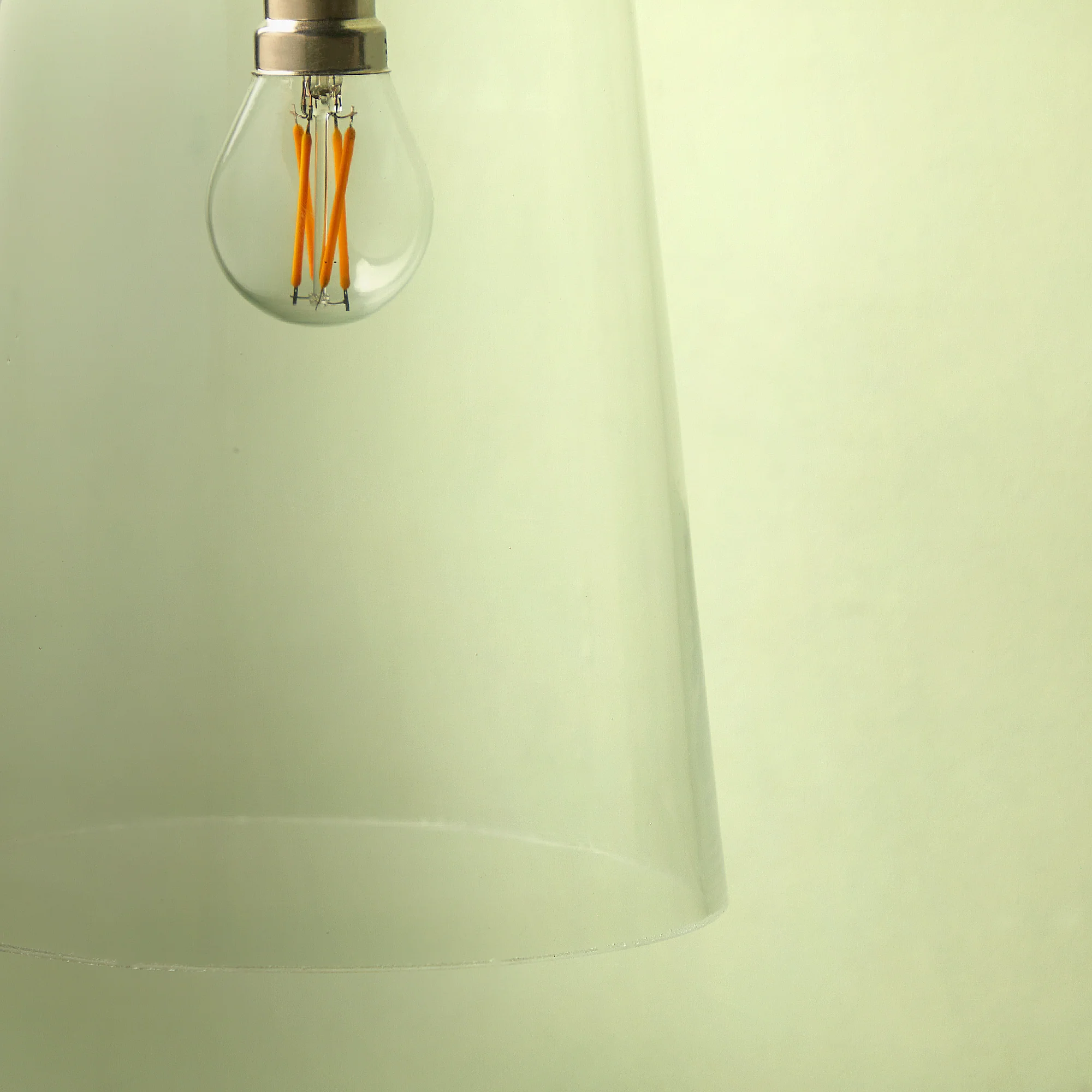 Hazel pendant shade in clear glass - Image 2