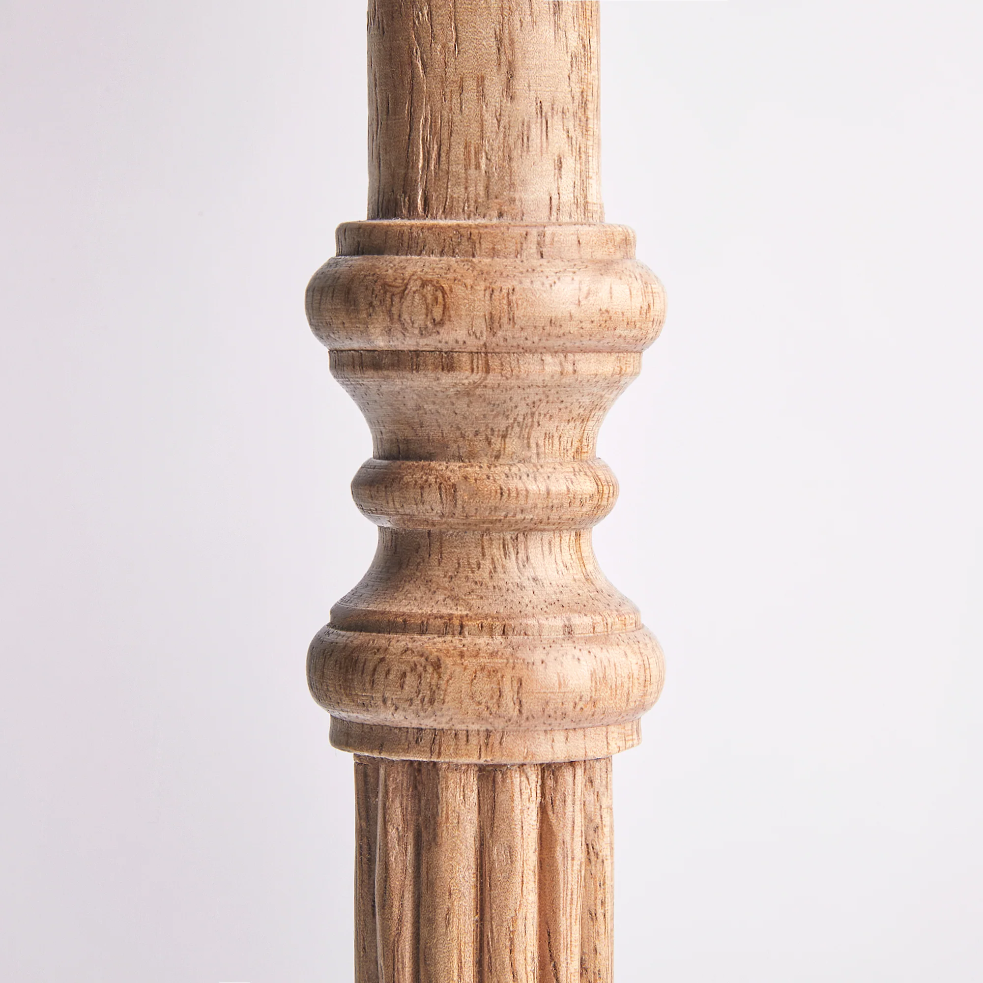 Hera table lamp in lightly waxed - Image 2