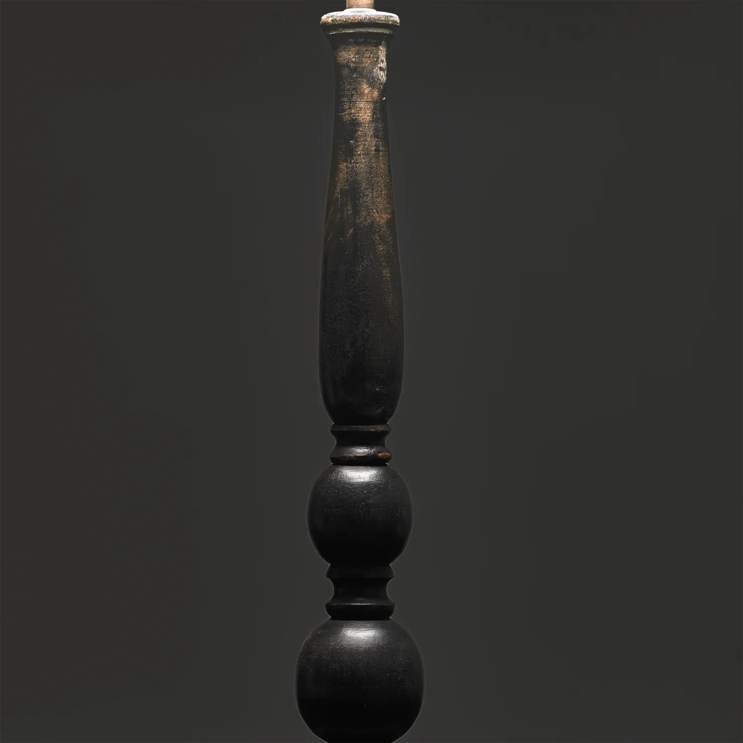 Larger Otto table lamp in black - Image 6