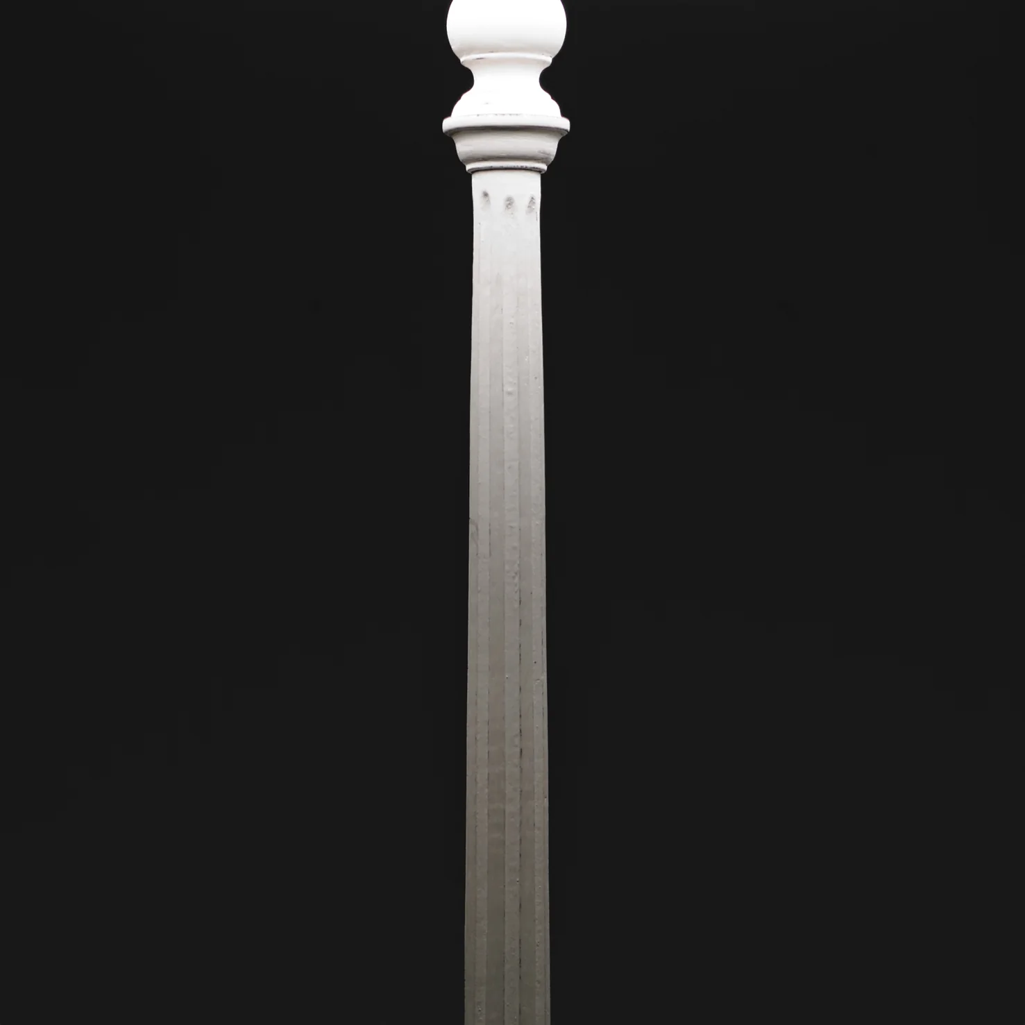 Luty table lamp in cream - Image 7