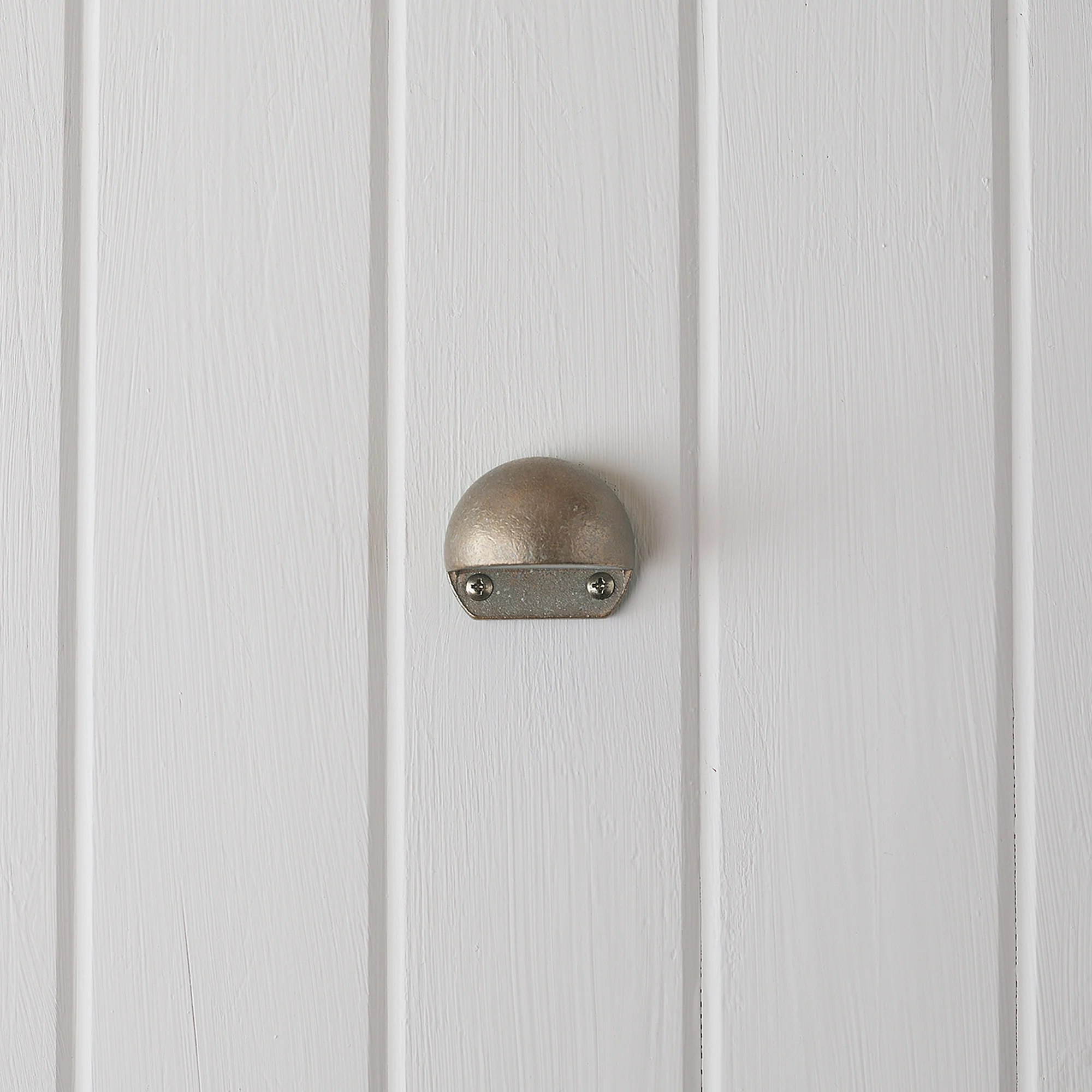 Mousehole path light in antiqued brass - Image 4