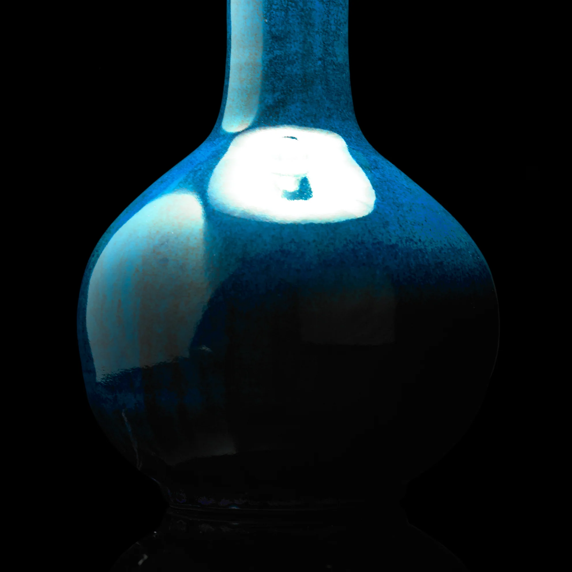 Nellie table lamp in a turquoise glaze - Image 3