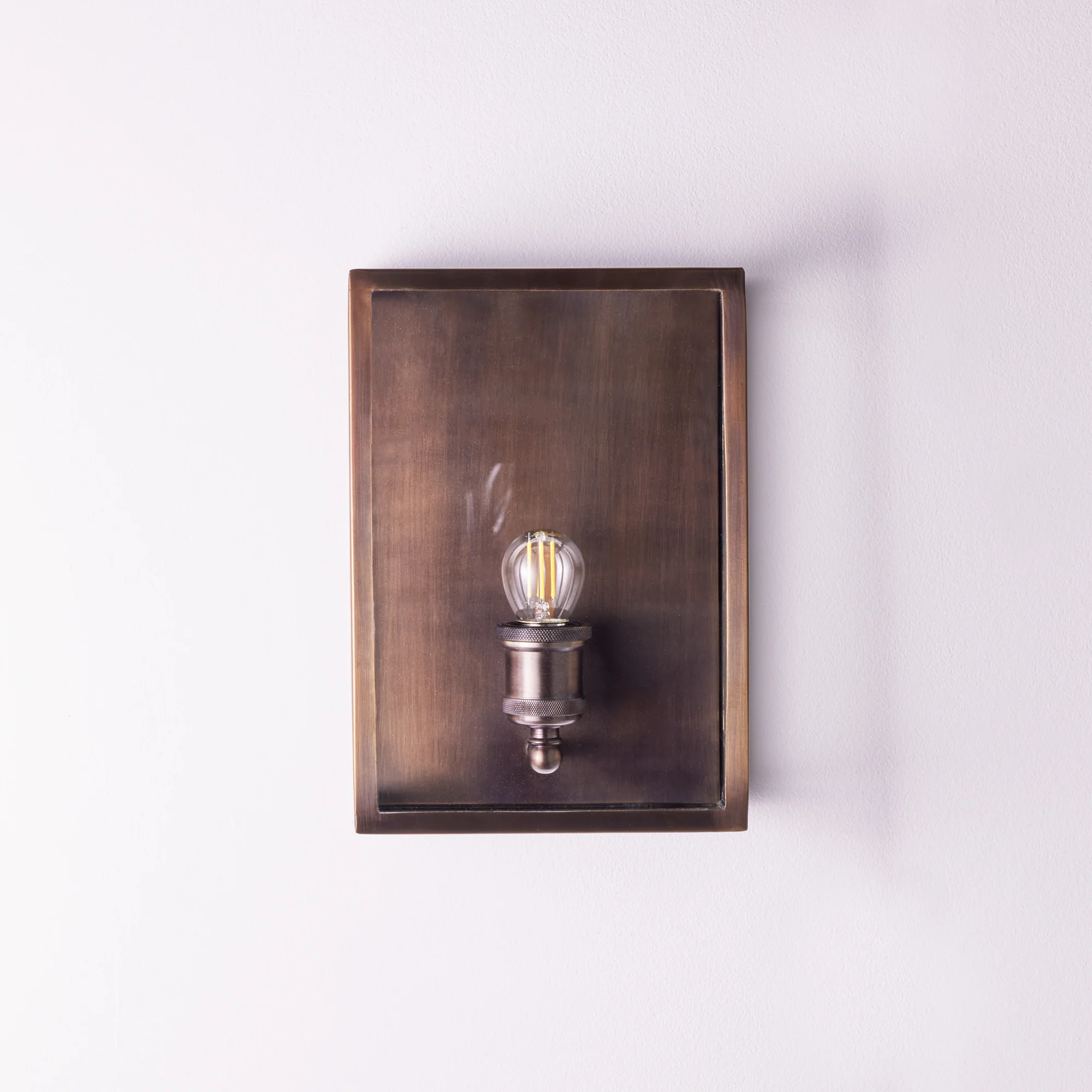 Orford wall sconce in bronze - Image 5