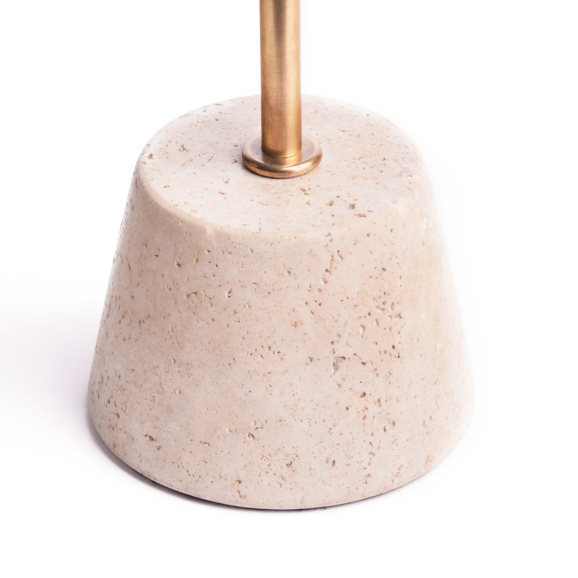 Quarry cordless table lamp in natural marble - Image 4