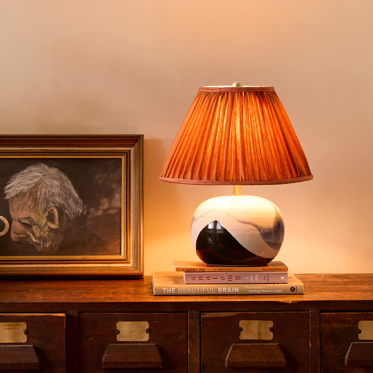 Robyn table lamp in blue and white ceramic - Image 9
