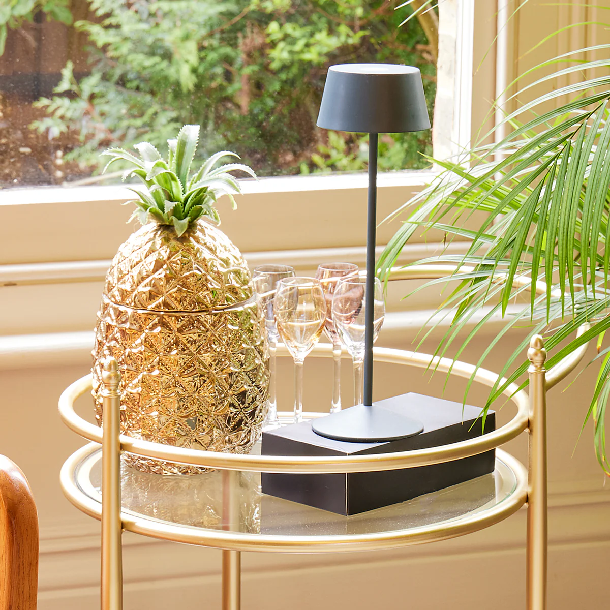 Scoon cordless table lamp in shale - Image 6