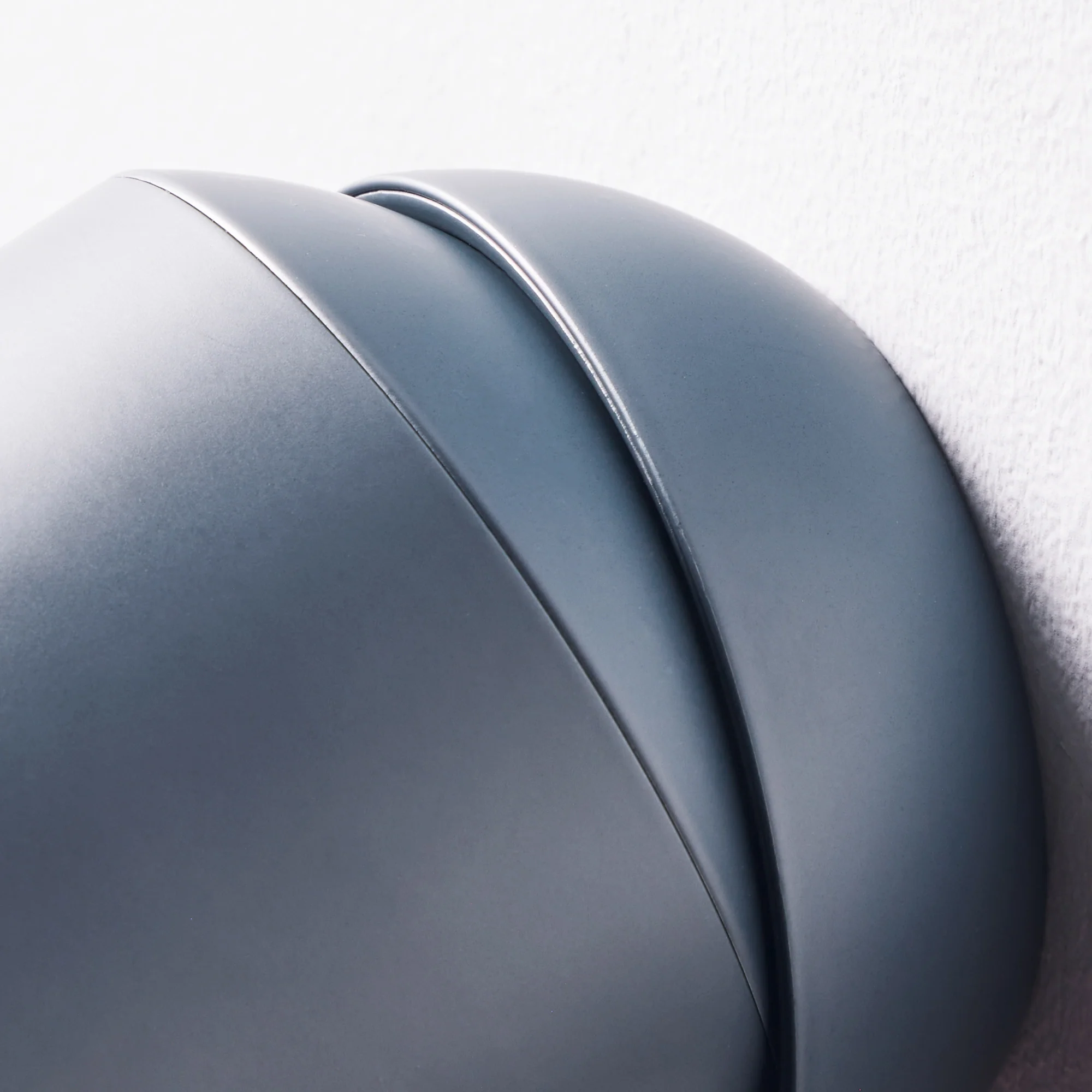 Scoon cordless wall light in shale - Image 4