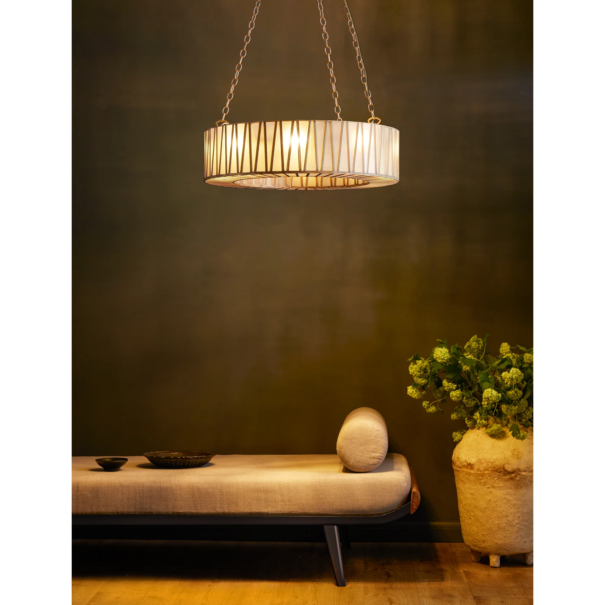 Shard chandelier in antiqued brass and frosted glass - Image 7