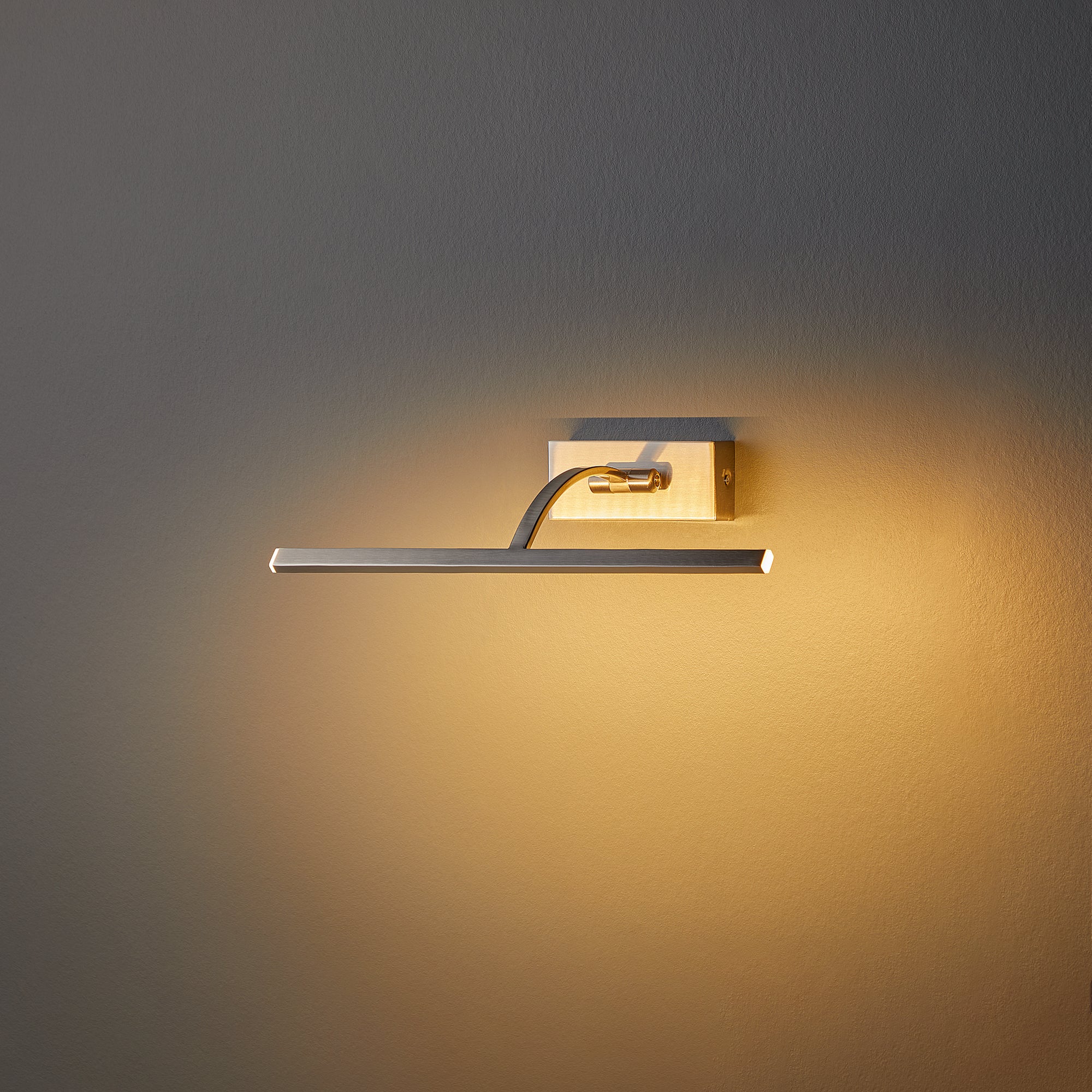 Smaller Blake picture light in brushed chrome - Image 9