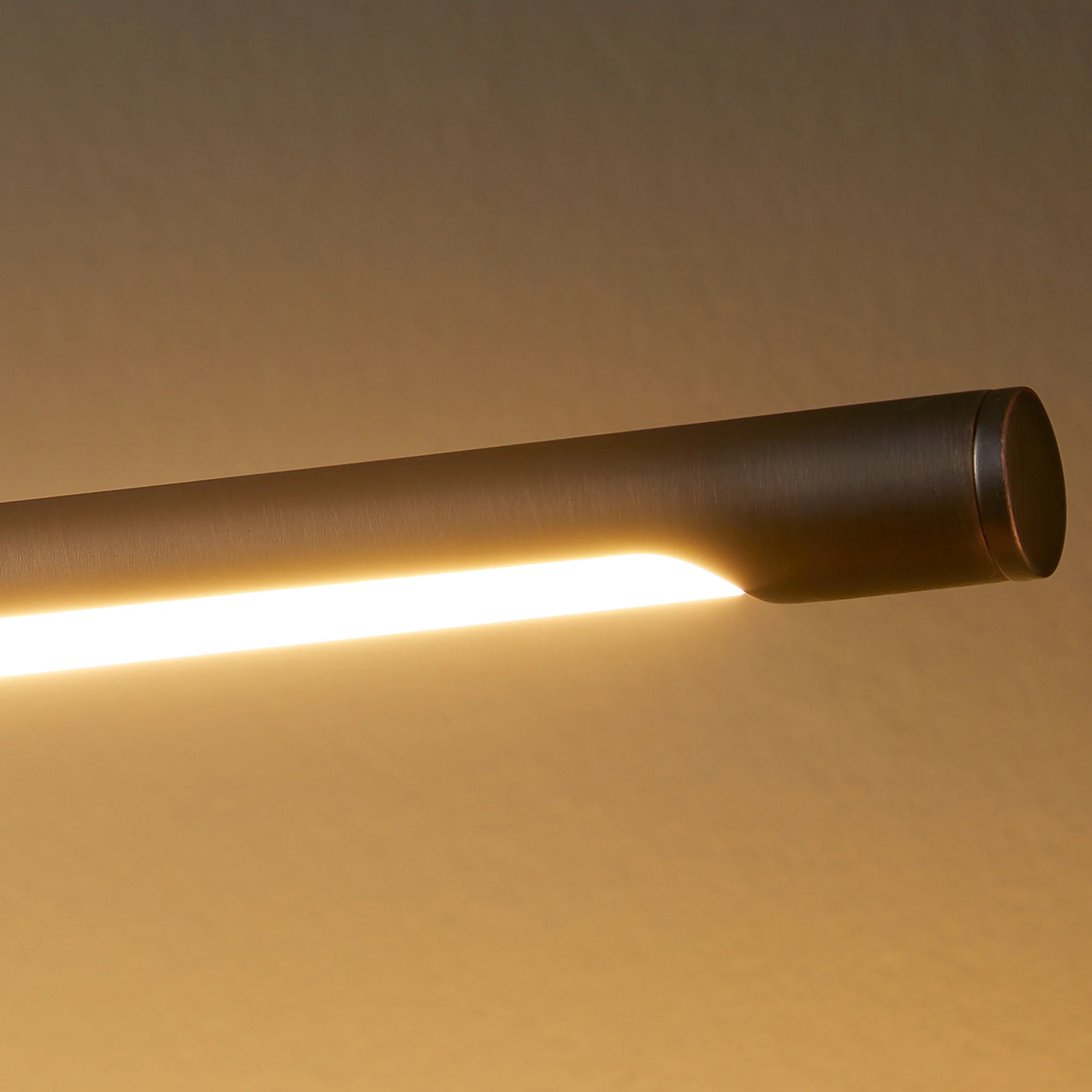 Smaller Milton picture light in bronze - Image 9