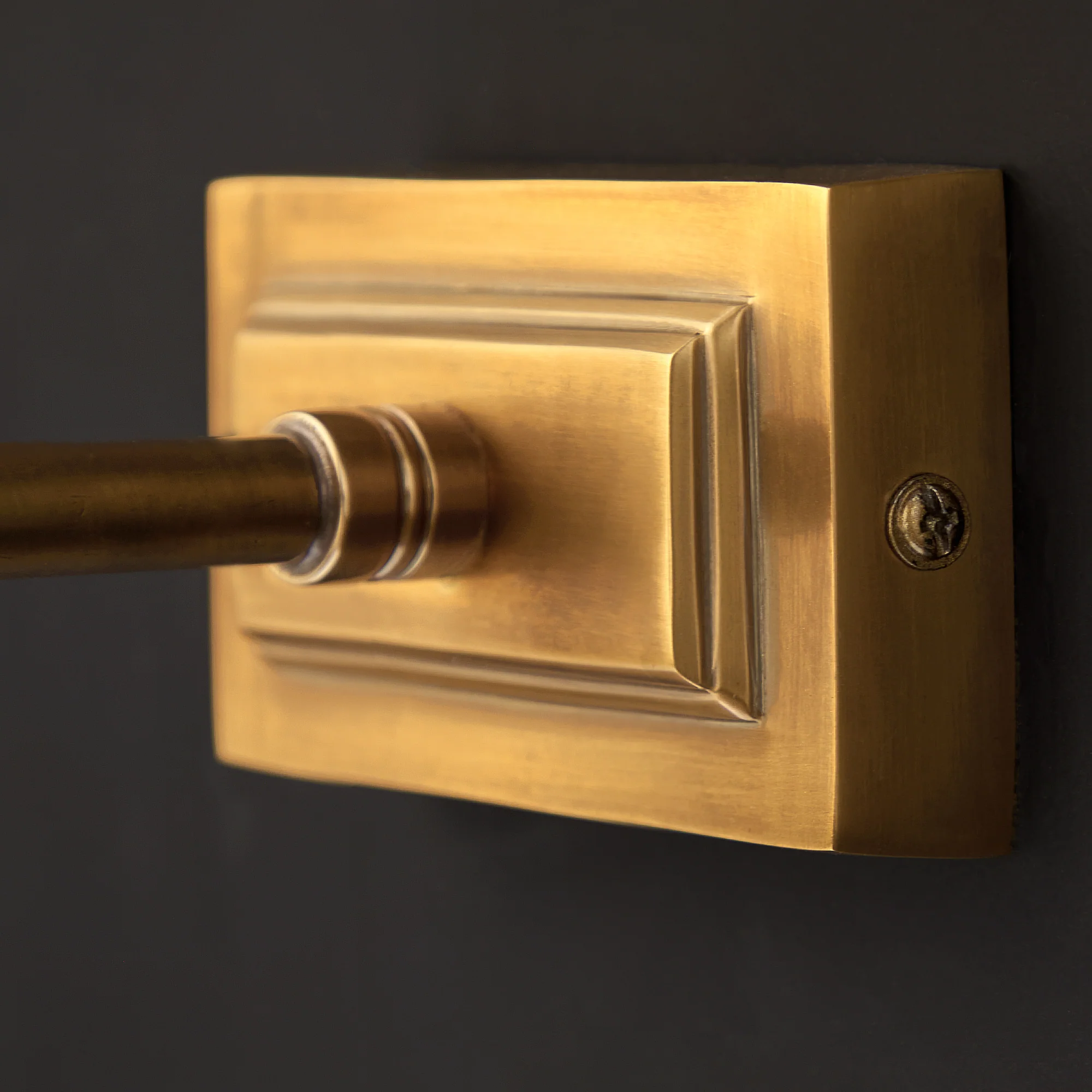 Smaller Pitcheroo picture light in antiqued brass - Image 8