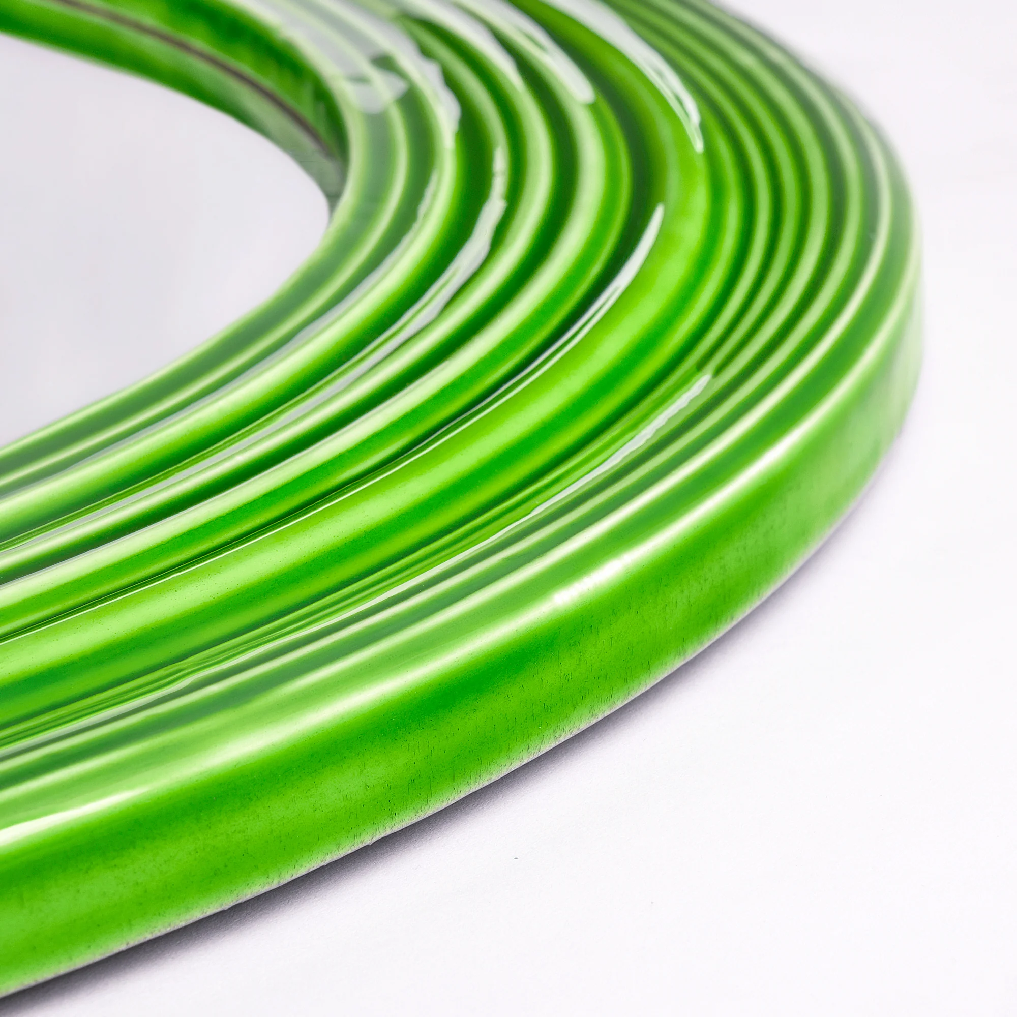 Smaller Portal mirror in harlequin green - Image 4