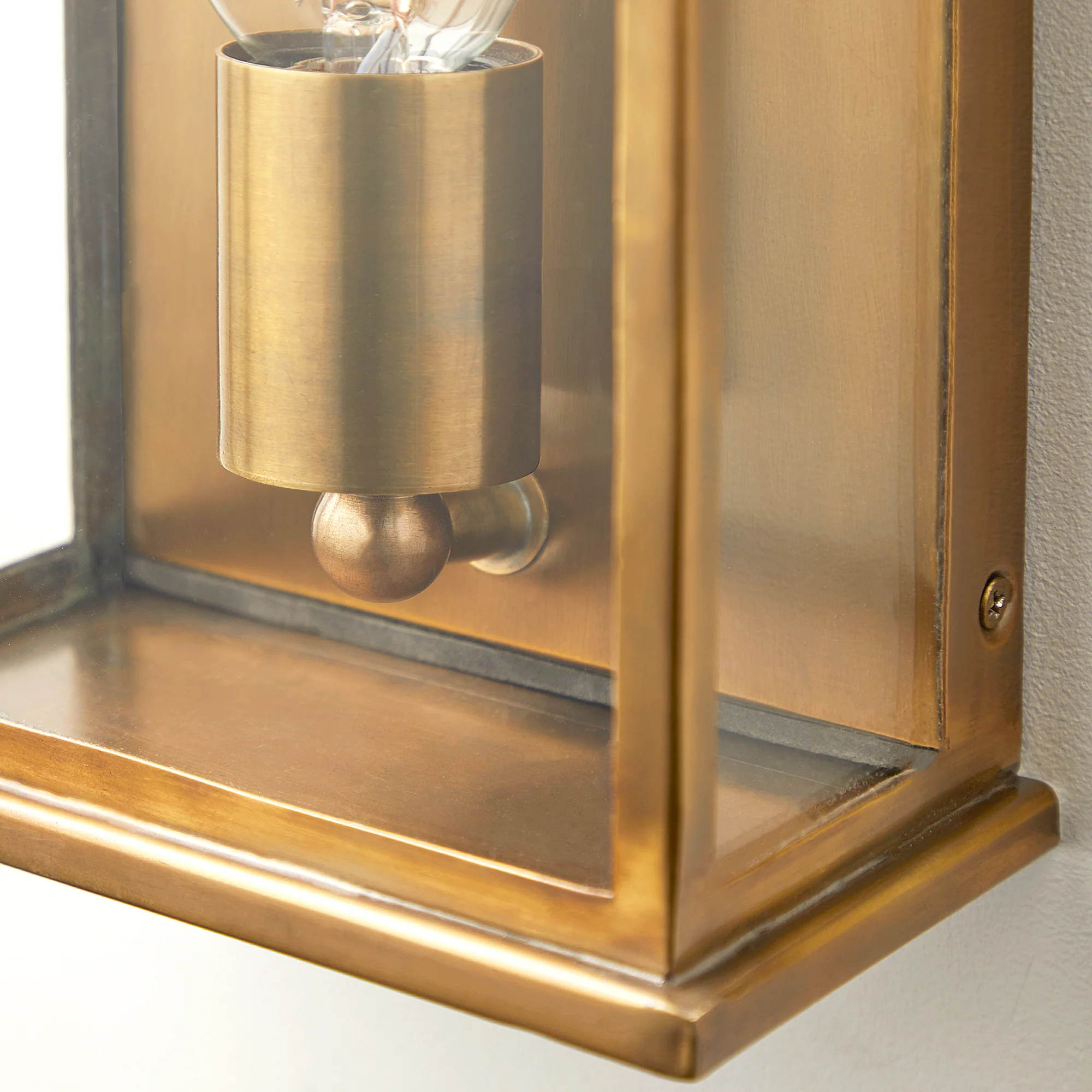 Smaller Tenby wall sconce antiqued brass - Image 3