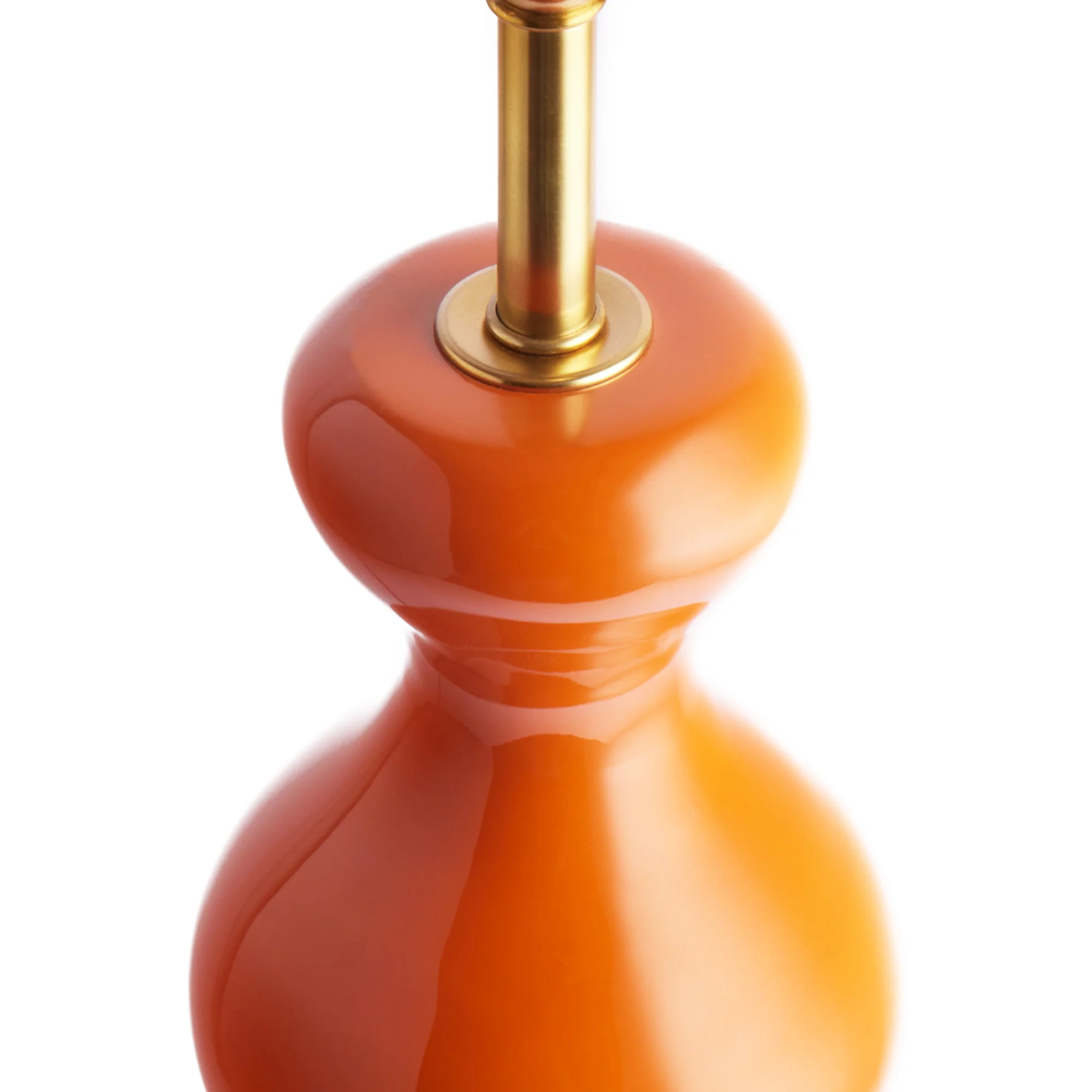 Smaller Wobster table lamp in burnt orange lacquered wood - Image 4