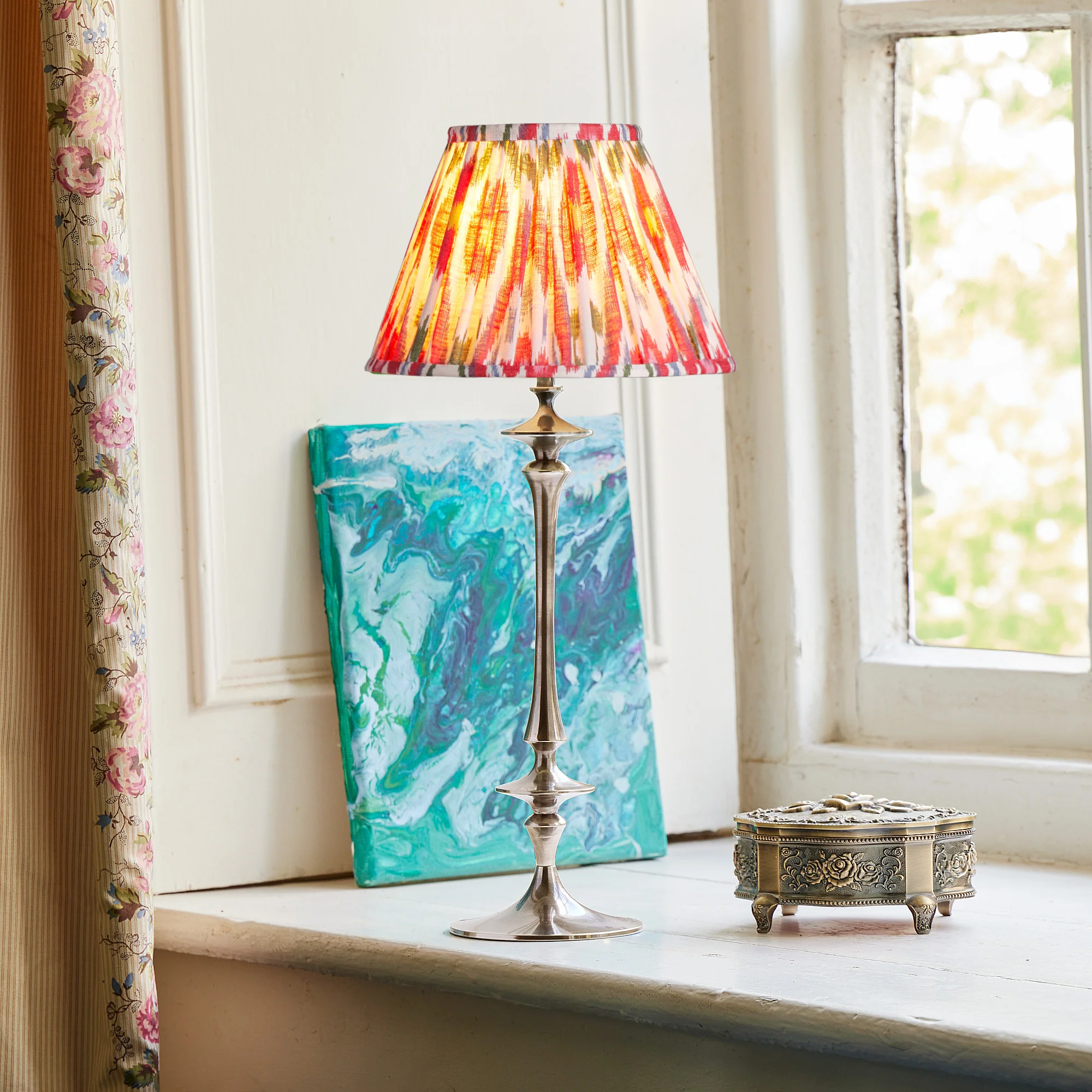 Spindle cordless table lamp in antique silver - Image 2