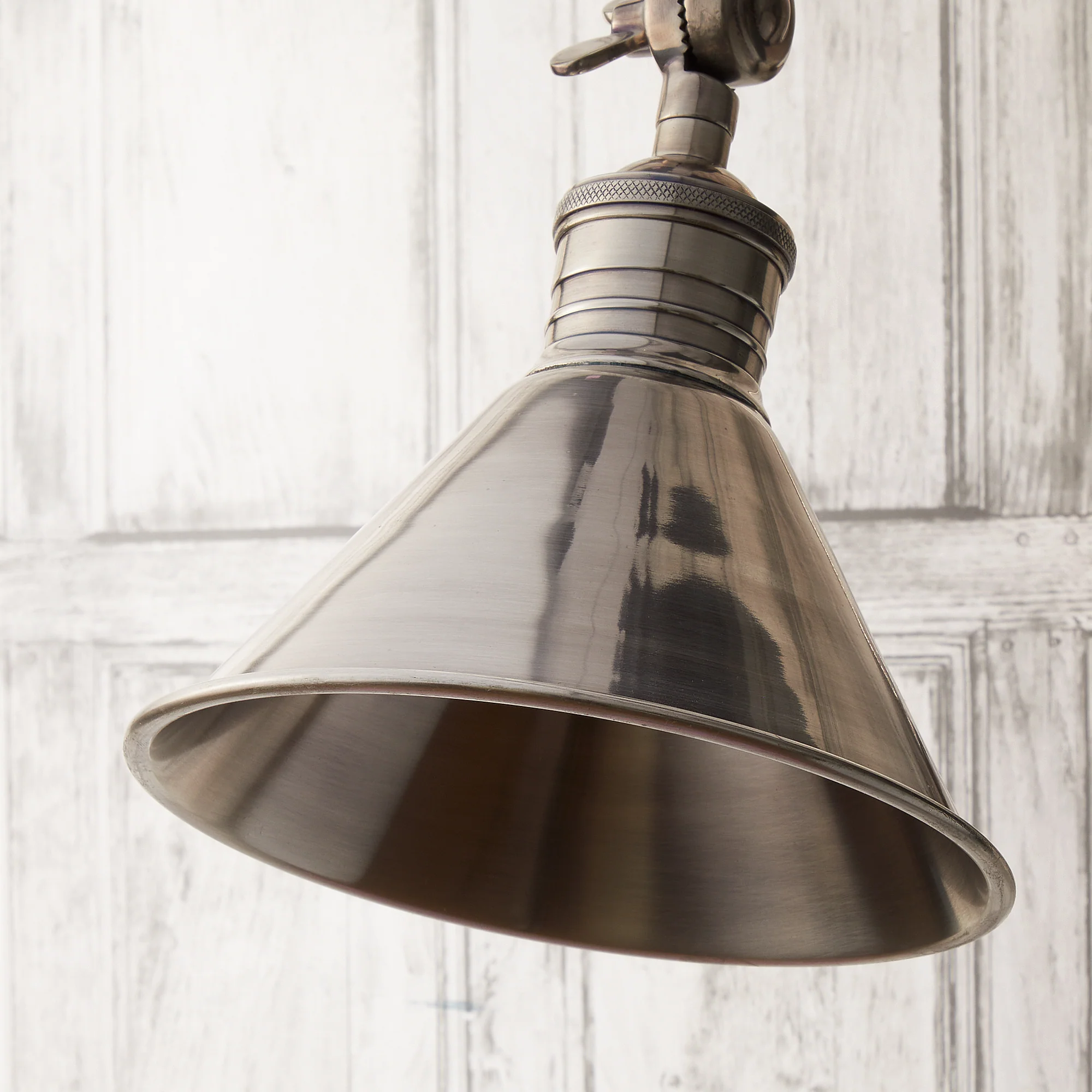 Stork wall sconce in antiqued silver - Image 5
