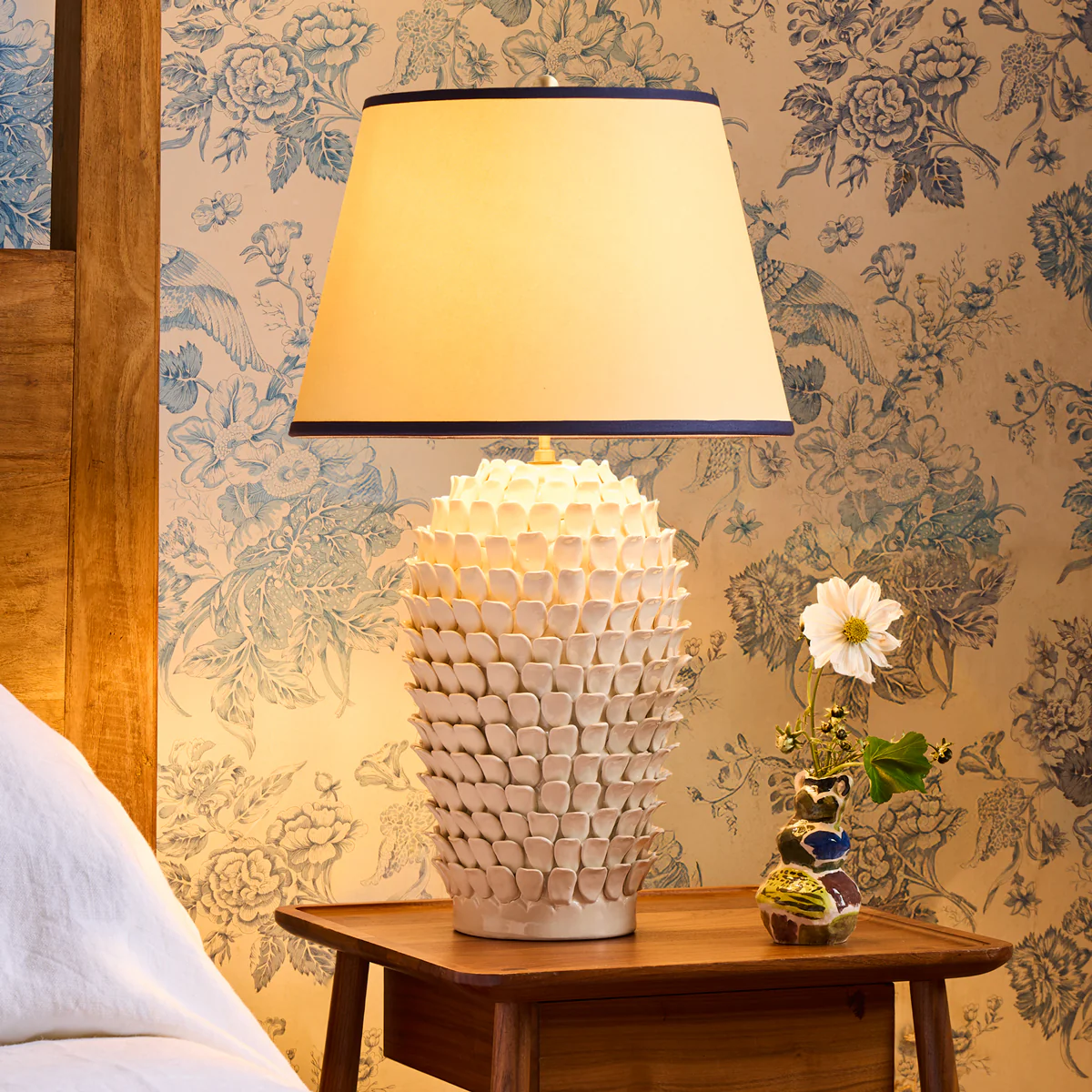 Stucco cordless table lamp in stone ceramic - Image 11
