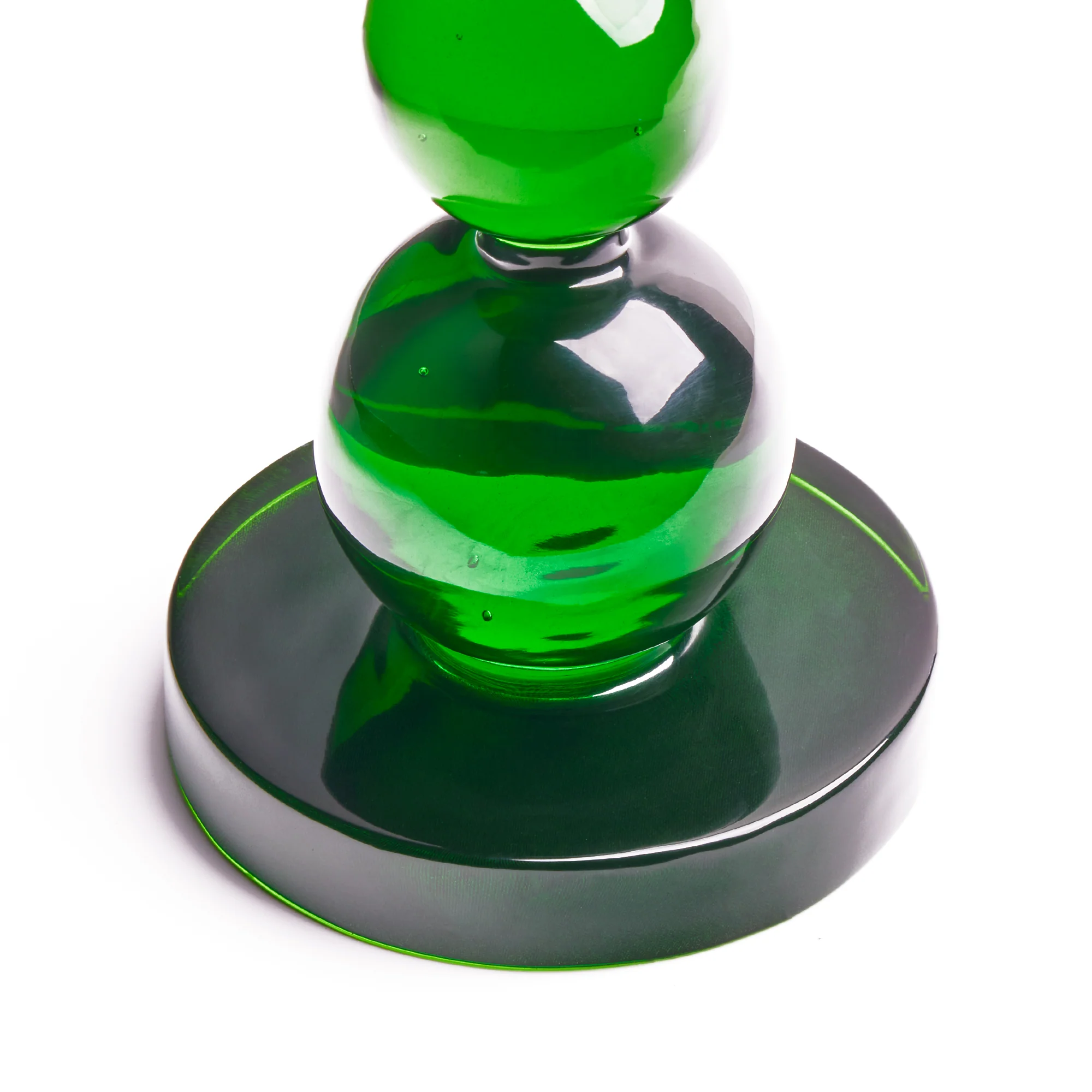 Tiny Aurora cordless table lamp in green - Image 6