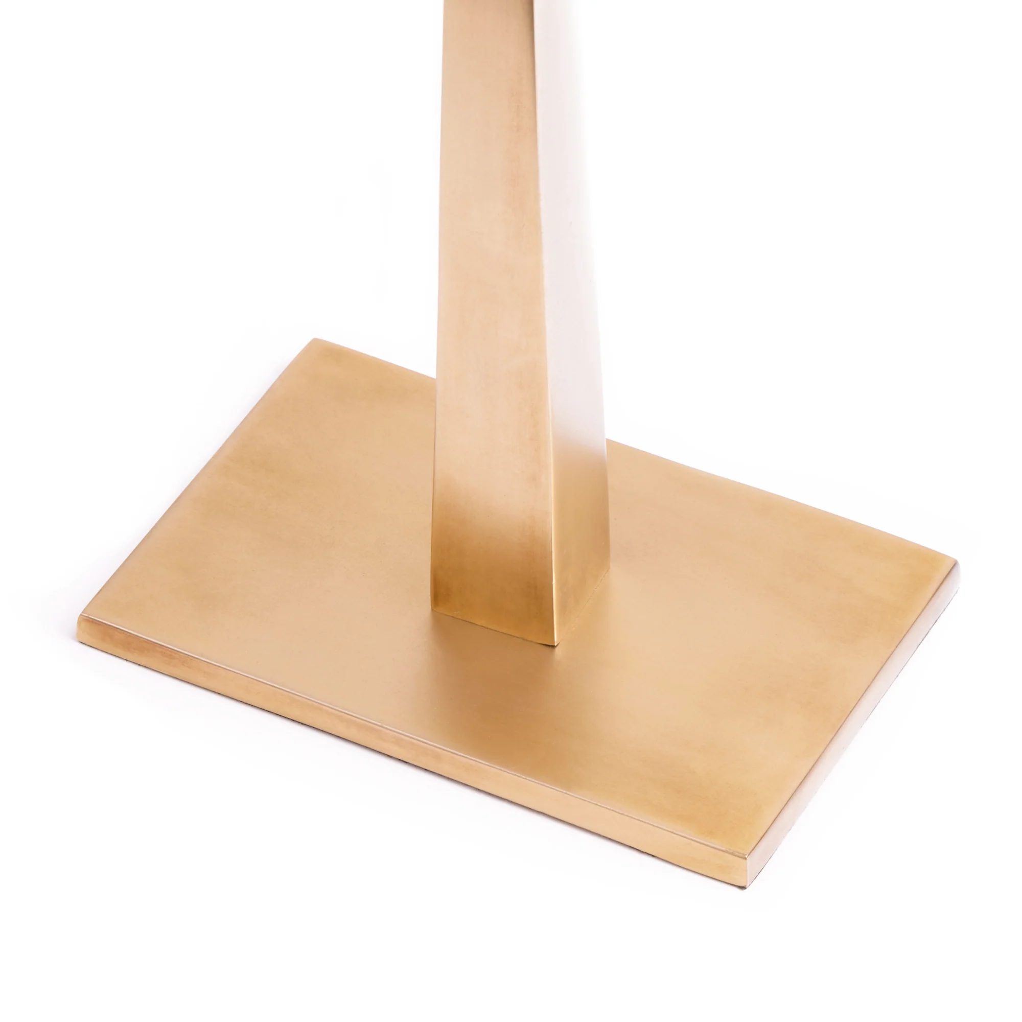 Tiny Trafalgar cordless table lamp in antique brass - Image 7