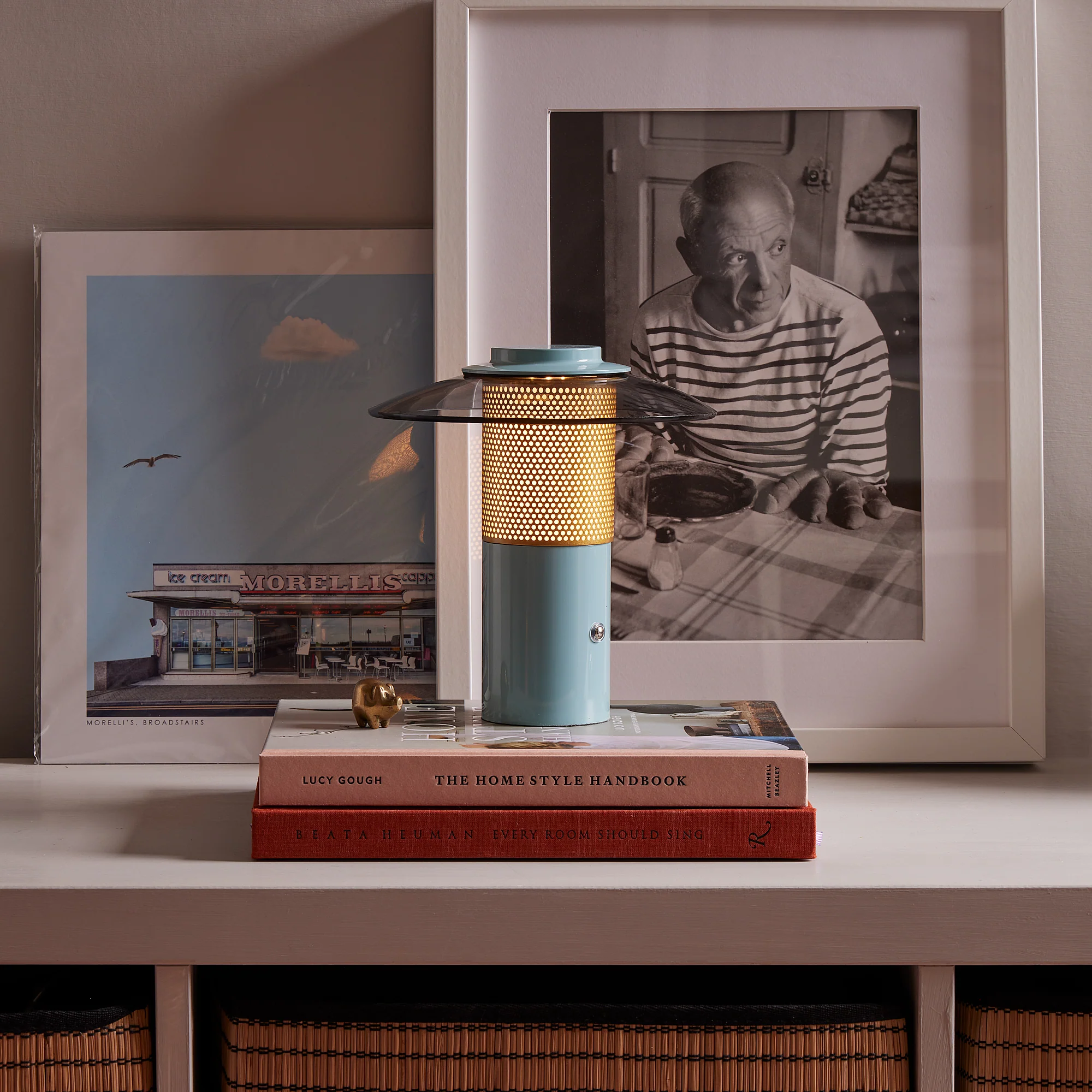 Trek cordless table lamp in blue - Image 5