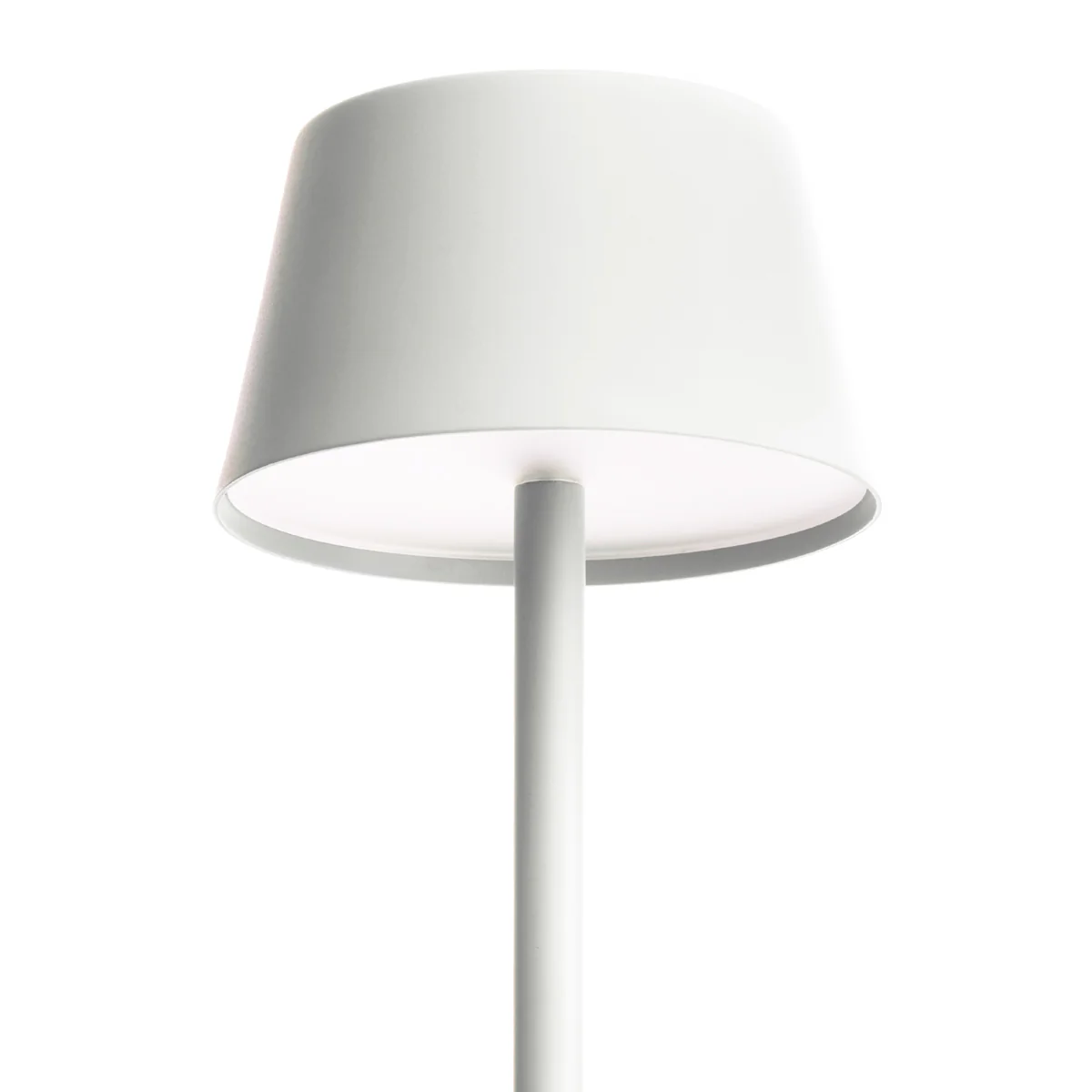 Wee Scoon cordless table lamp in coconut - Image 8