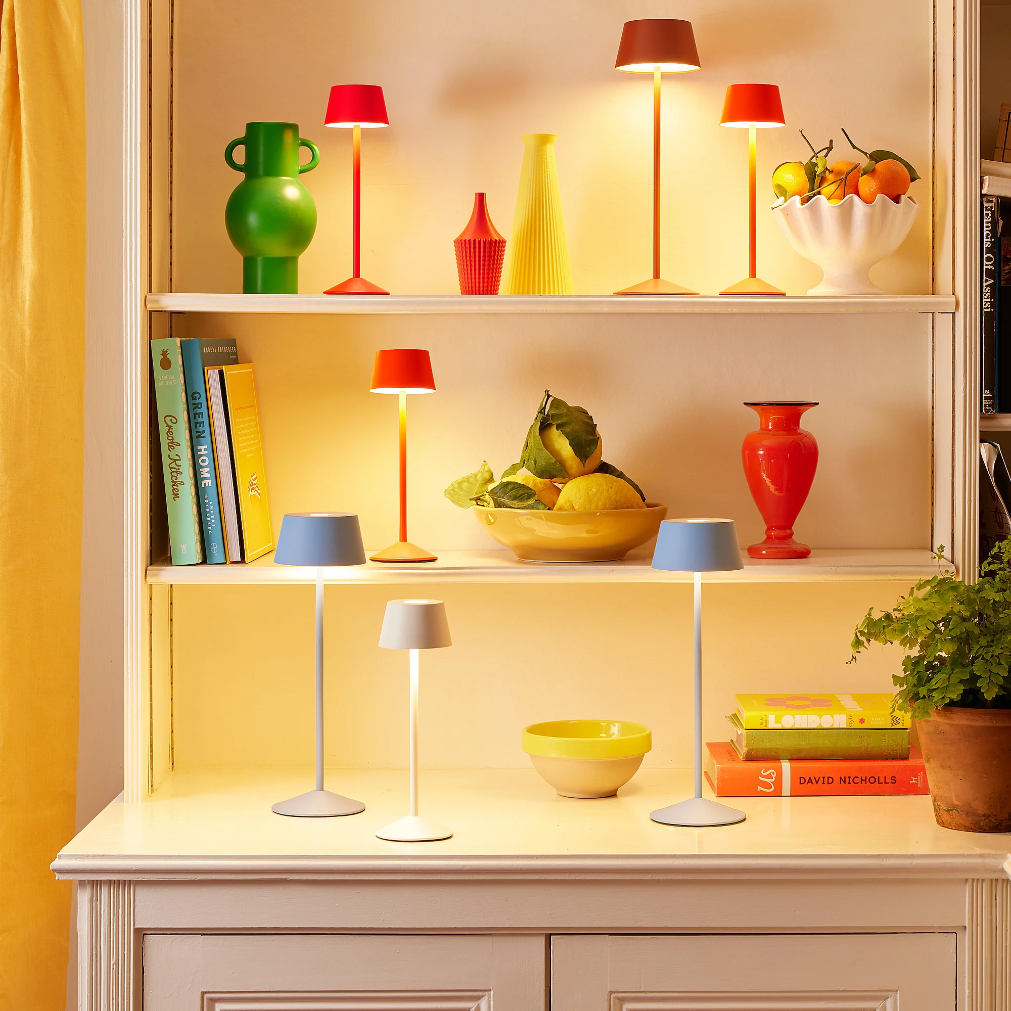 Wee Scoon cordless table lamp in firecracker - Image 6