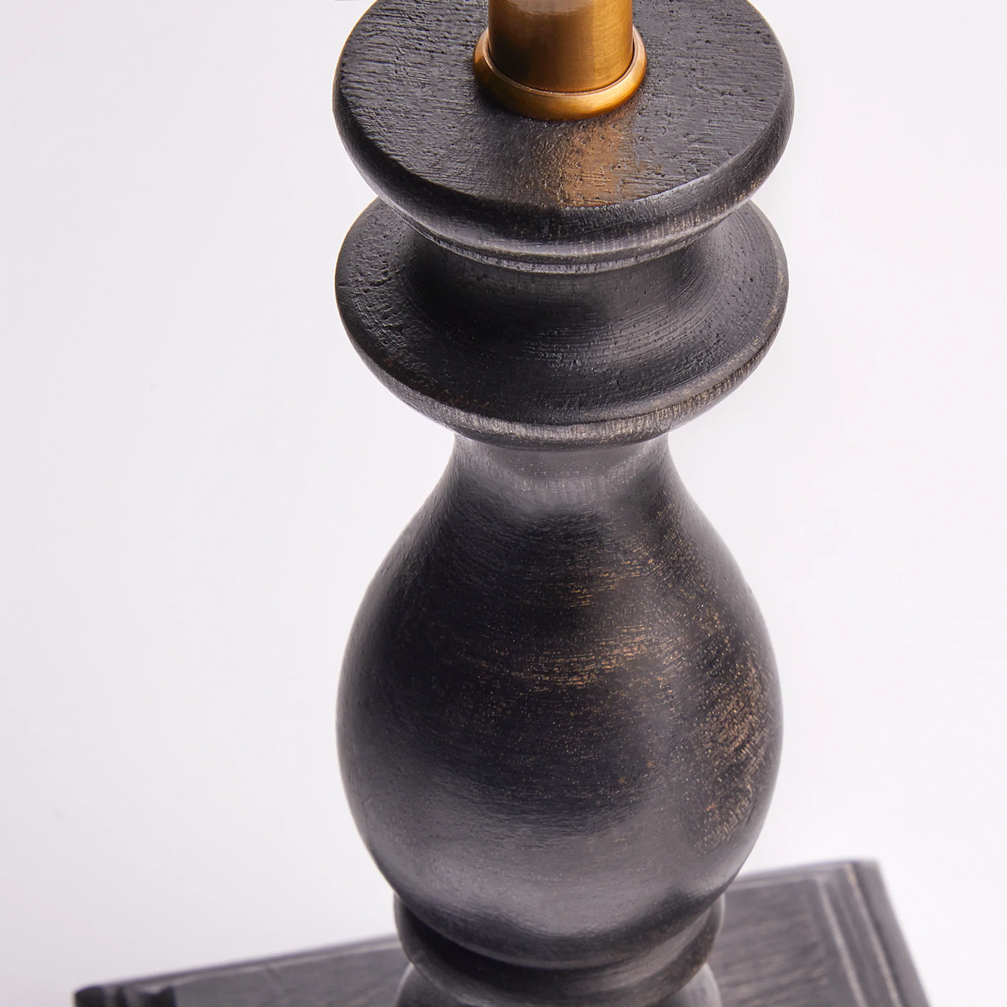 Wilma table lamp in ebony - Image 3